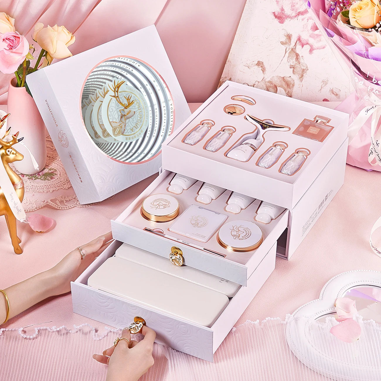All in One 17Pcs Lip Gloss Eyeshadow Makeup Gift Sets Customized Professional Box Cosmetic Cheap Gift Nude Makeup Set
